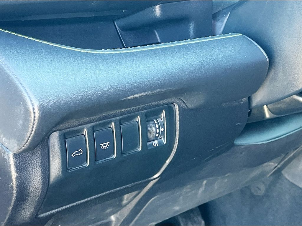 Used 2025 Black Subaru Onyx Edition Touring image 10