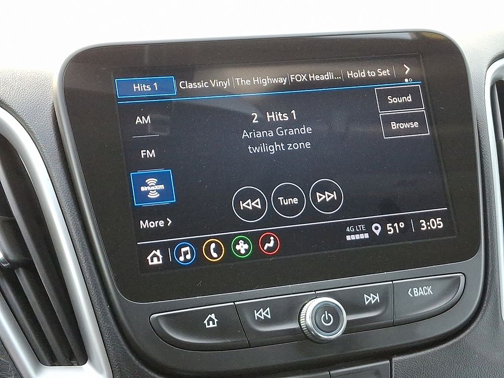 Thumbnail: 2022 Chevrolet Malibu - 17