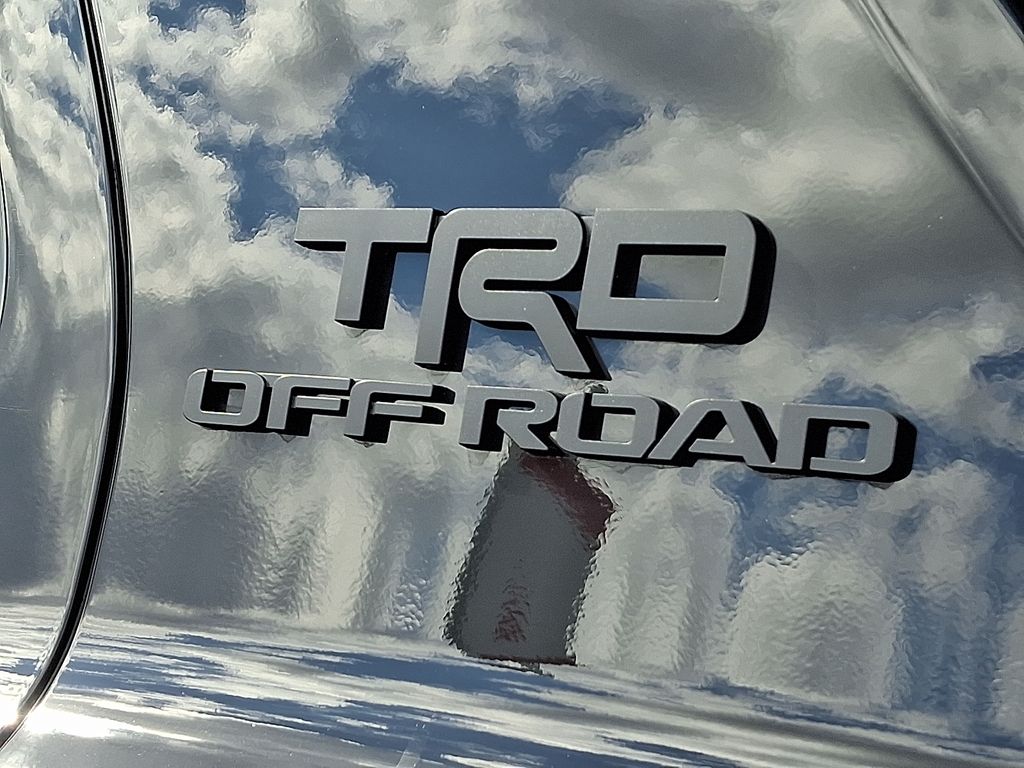 Thumbnail: 2025 Toyota 4Runner - 31