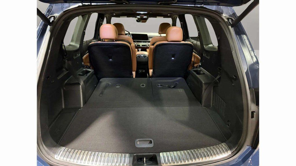 Used 2023 Midnight Lake Blue Kia SX-Prestige X-Line image 28