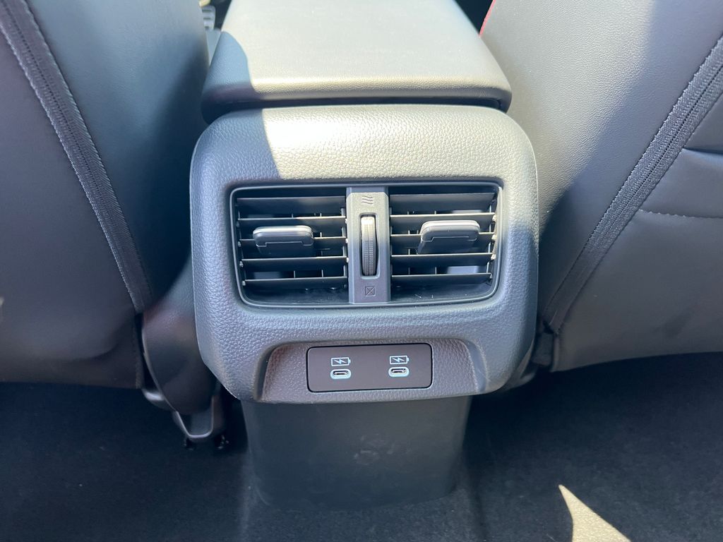 Thumbnail: 2025 Acura ADX - 21