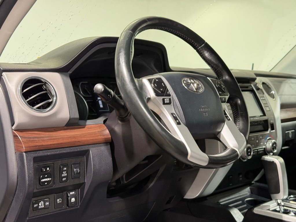 Thumbnail: 2018 Toyota Tundra - 16