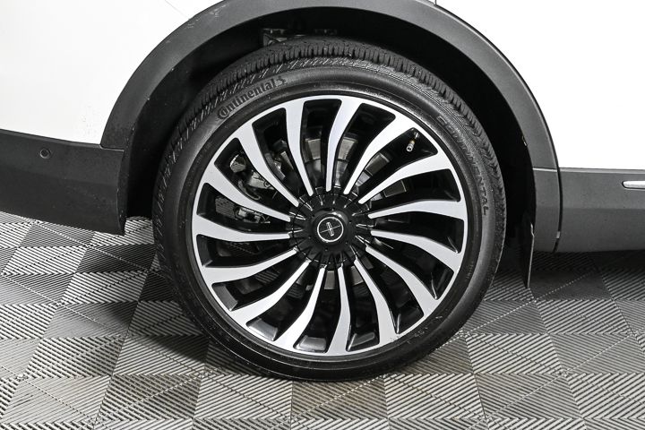 2023 Lincoln Nautilus Black Label 34