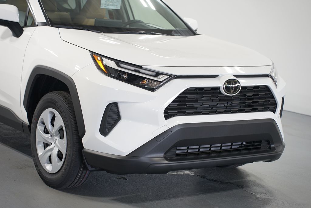 Thumbnail: 2025 Toyota RAV4 - 4