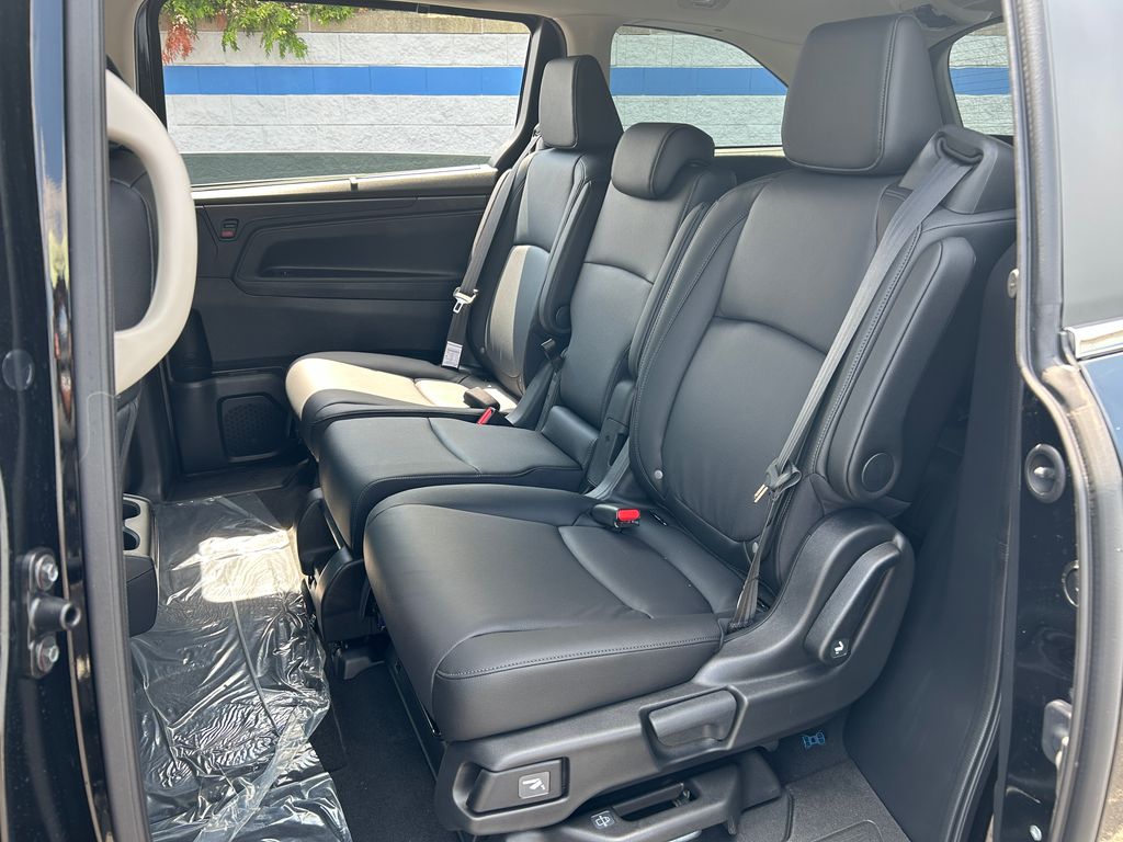 Thumbnail: 2026 Honda Odyssey - 20