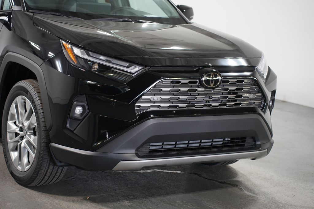 Thumbnail: 2025 Toyota RAV4 - 4