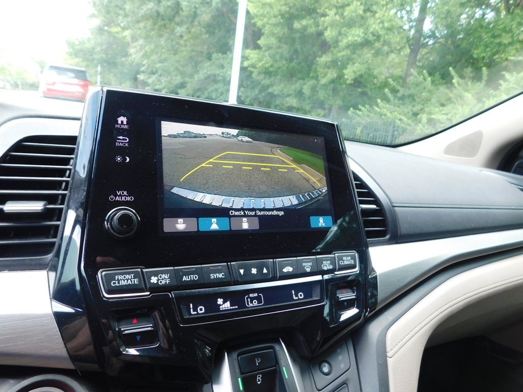 Thumbnail: 2019 Honda Odyssey - 10