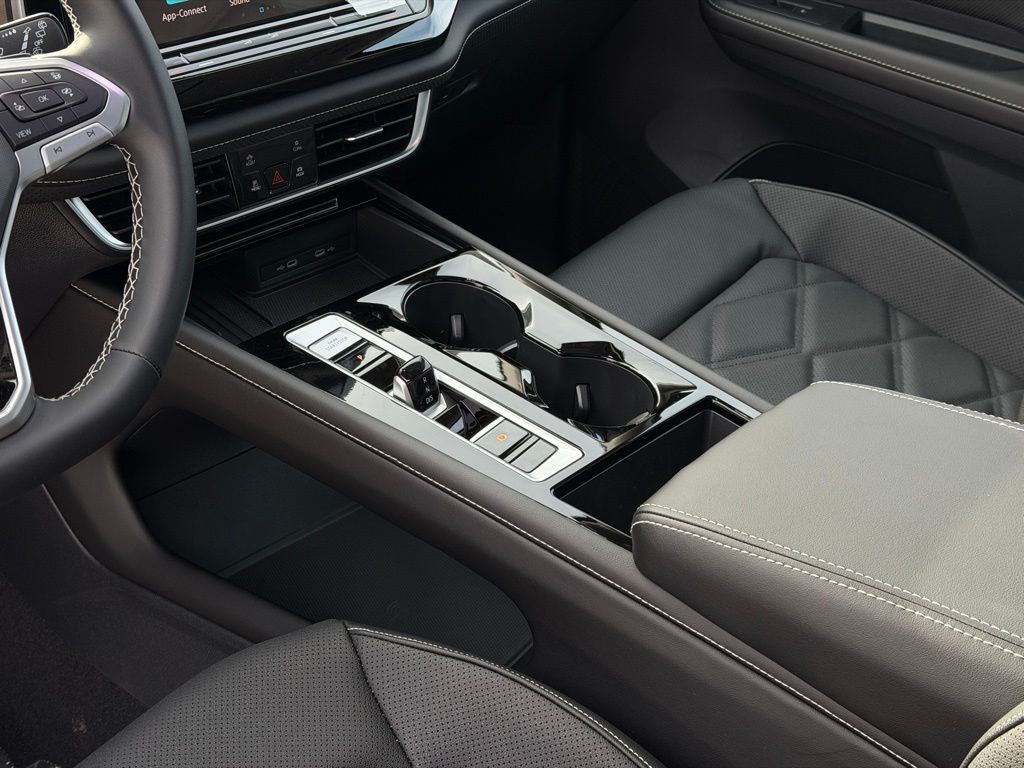 New 2026 Black Volkswagen 2.0T SE w/Technology image 24