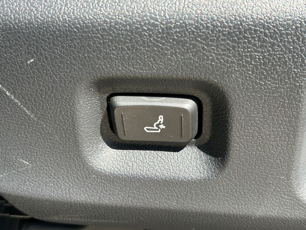 Used 2025 Toyota Tacoma Truck