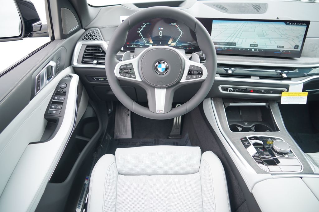 Thumbnail: 2026 BMW X5 - 14