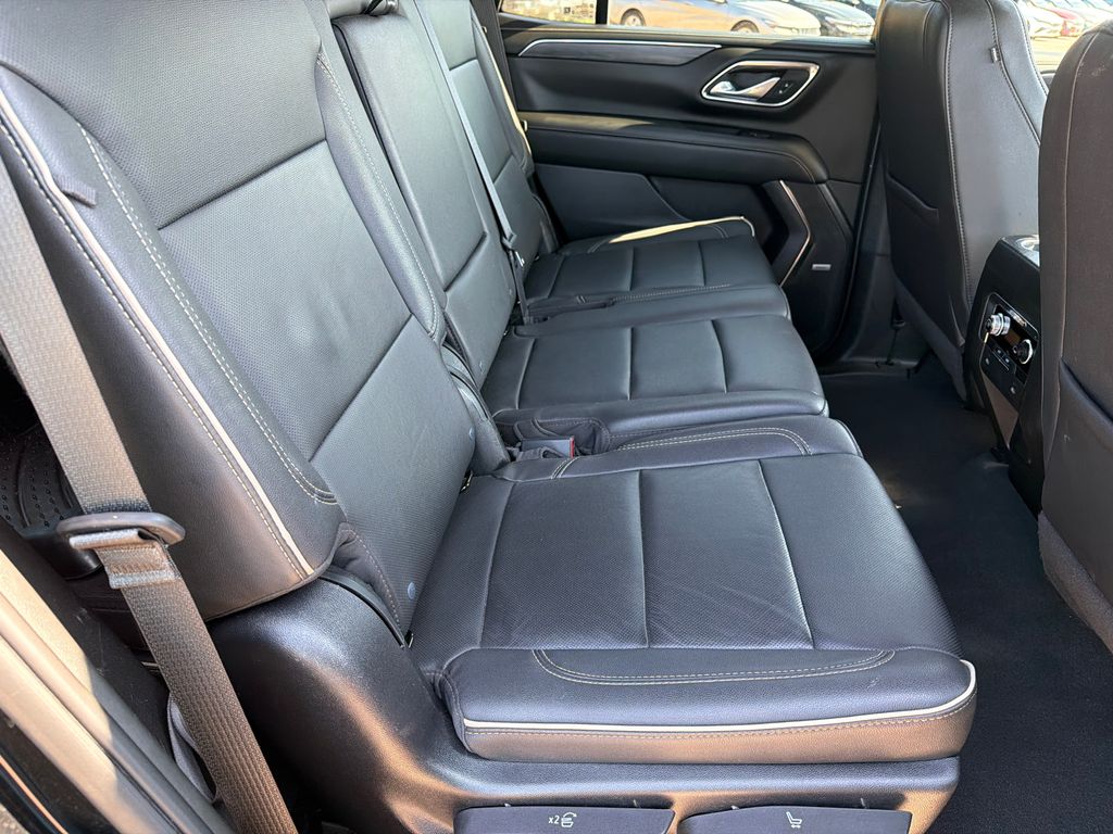 Used 2023 Black GMC SLT image 15