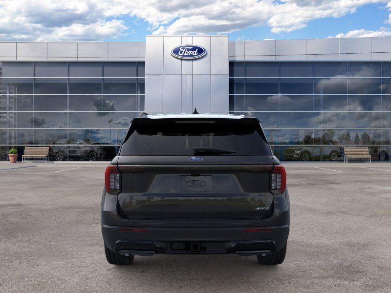 New 2026 Agate Black Metallic Ford ST-Line image 5