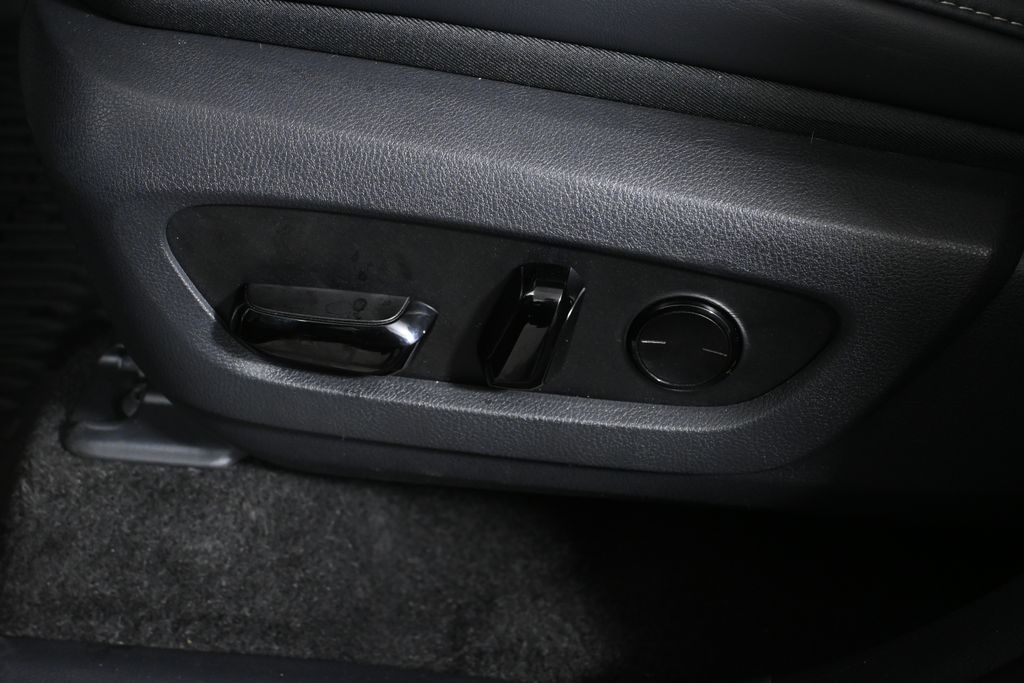 Thumbnail: 2025 Lexus TX - 27