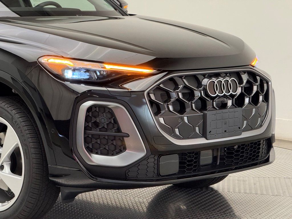 Thumbnail: 2025 Audi Q5 - 2