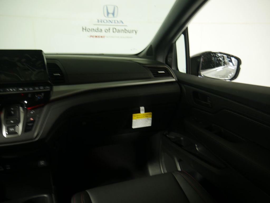 Thumbnail: 2026 Honda Odyssey - 12