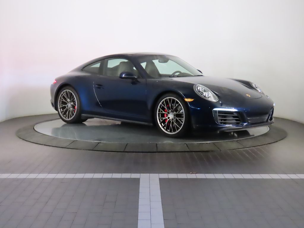 Thumbnail: 2017 Porsche 911 - 9