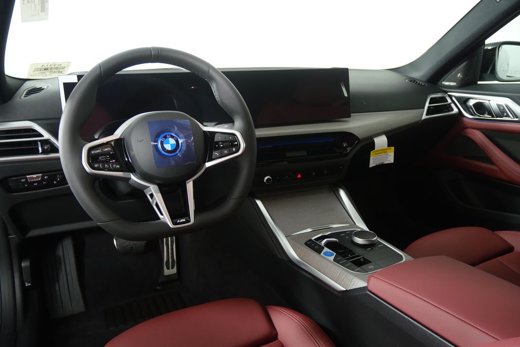 Thumbnail: 2025 BMW i4 - 16