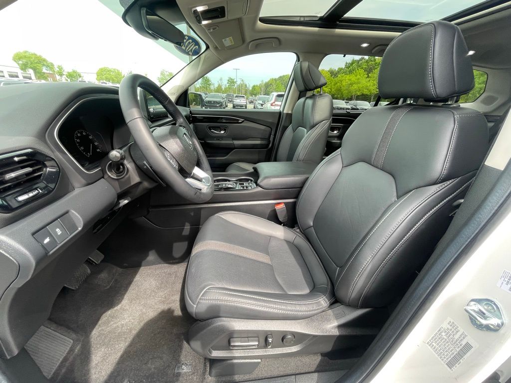 Thumbnail: 2025 Honda Pilot - 27