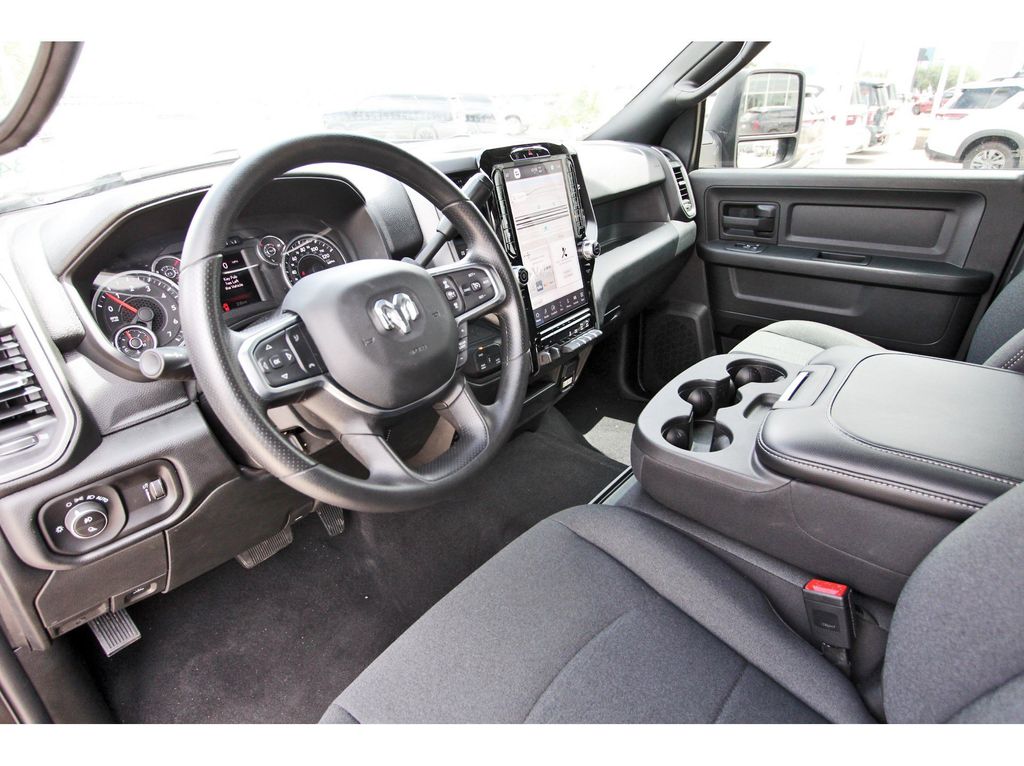 2025 Ram 2500 Tradesman - 11