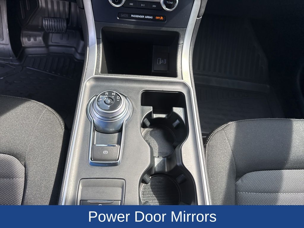 2022 Ford Edge SE
