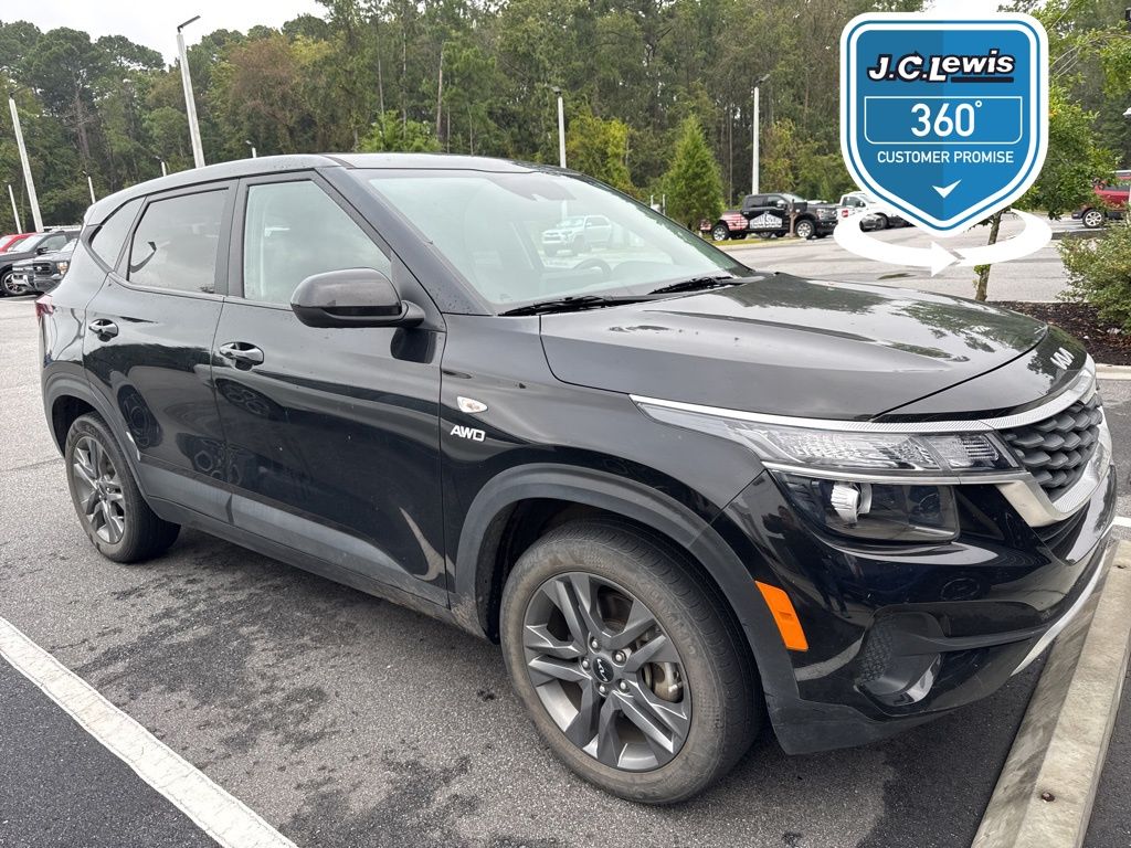 2023 Kia Seltos LX