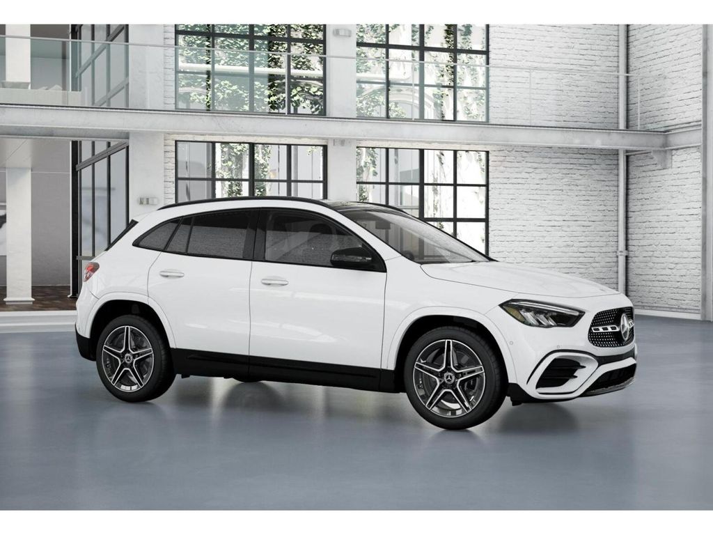 2025 Mercedes-Benz GLA 250 4MATIC 13