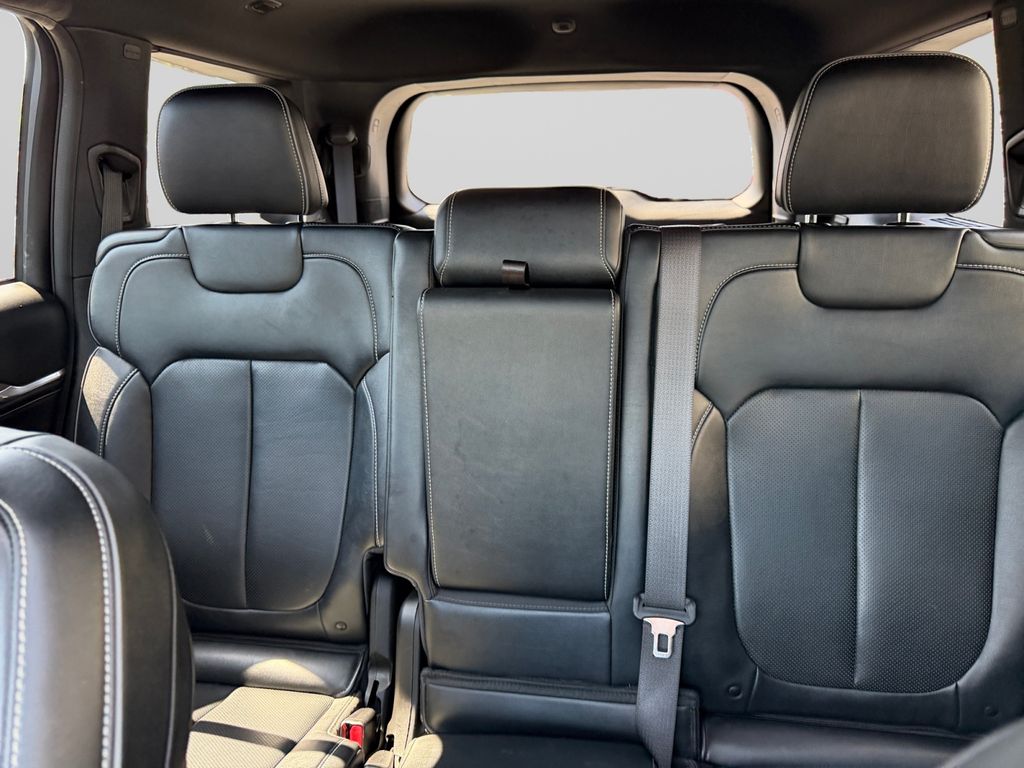 2022 Jeep Grand Cherokee L Overland Black at South Hills CDJR