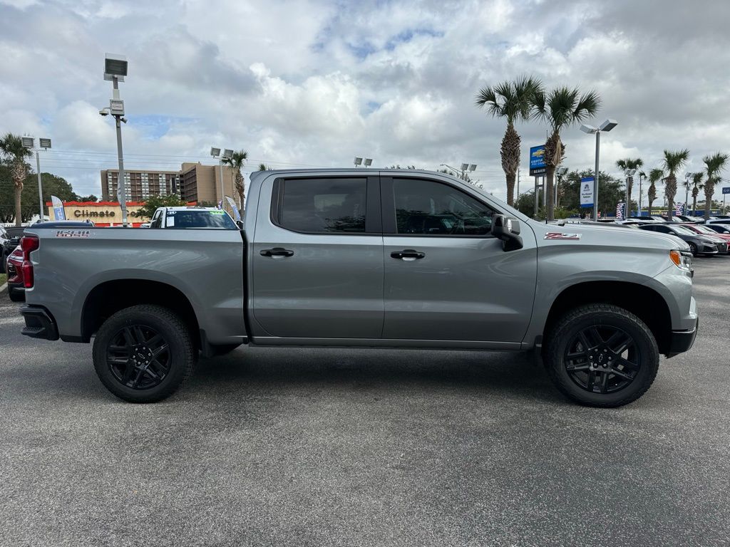 2025 Chevrolet Silverado 1500 LT Trail Boss 9