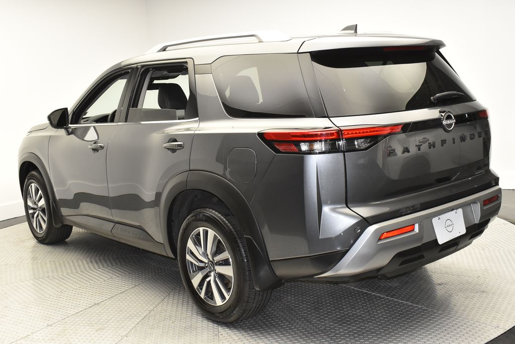 Thumbnail: 2023 Nissan Pathfinder - 7