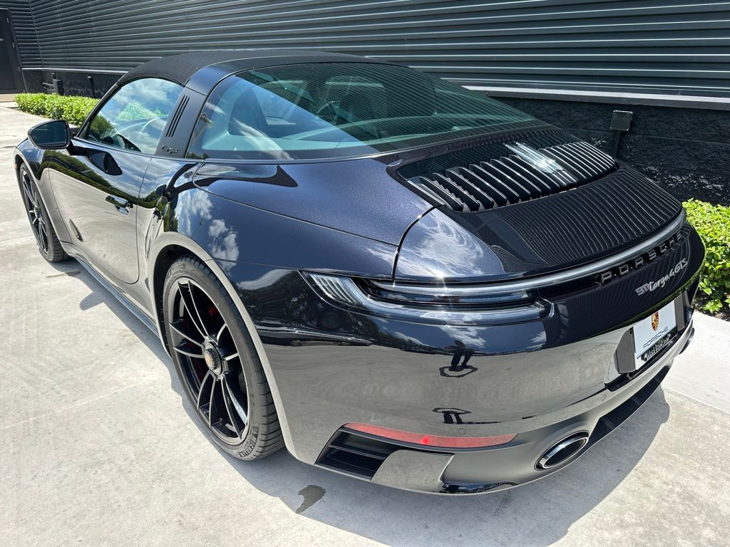Thumbnail: 2023 Porsche 911 - 3