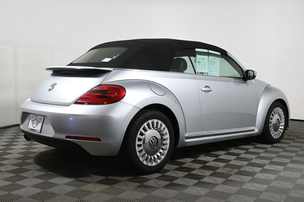 2015 Volkswagen Beetle  8
