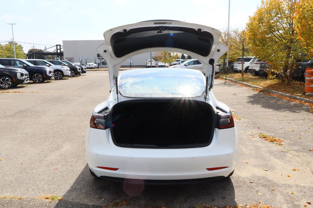 2018 Tesla Model 3 Long Range 8