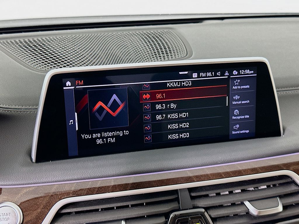 Thumbnail: 2022 BMW 7 Series - 15