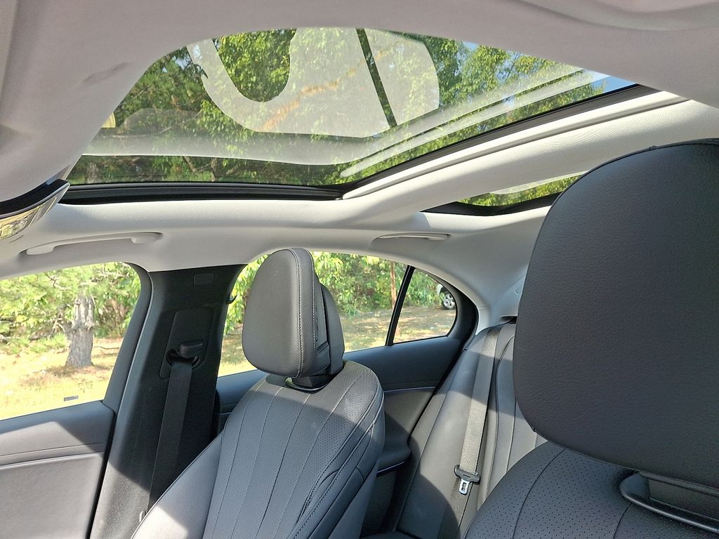 Thumbnail: 2025 Mercedes-Benz E-Class - 14