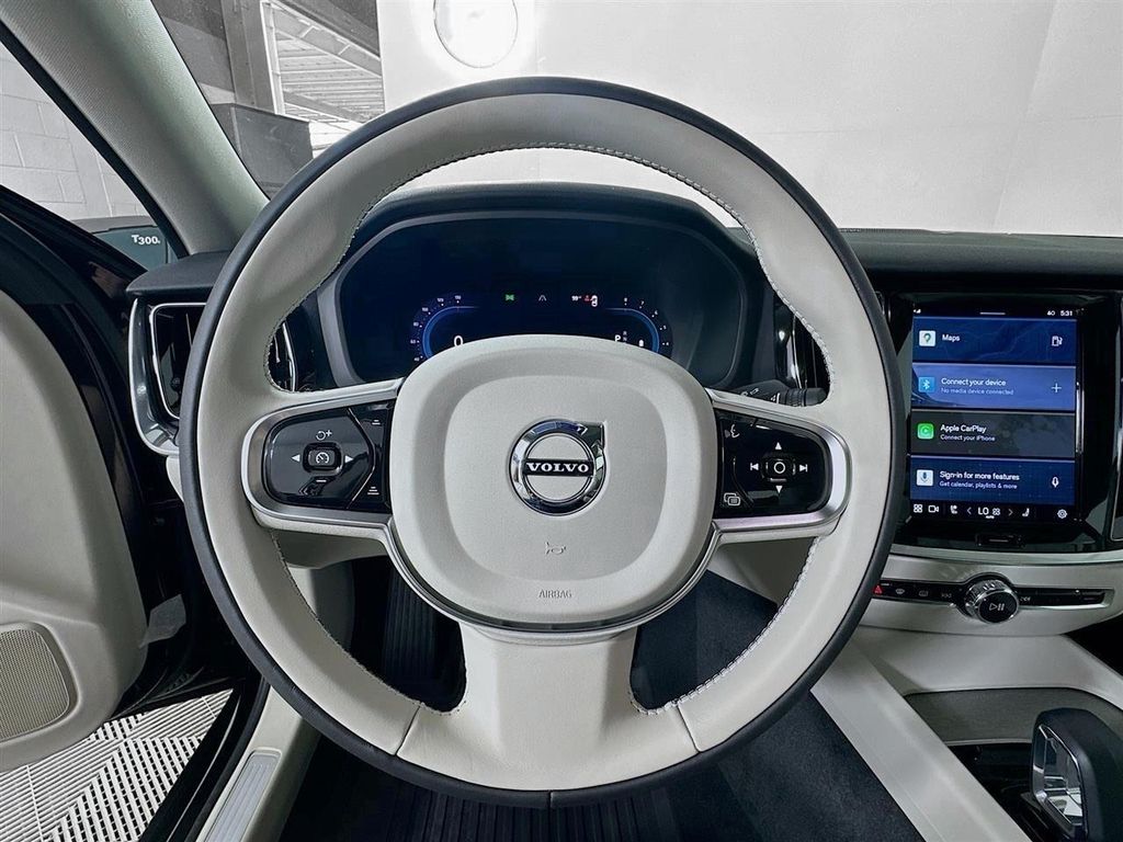 2024 Volvo S60 Plus - Photo 18