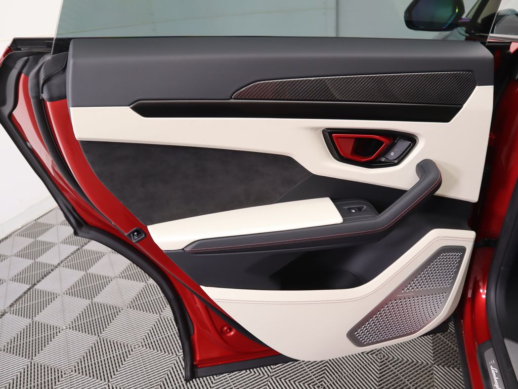 Thumbnail: 2024 Lamborghini Urus - 27