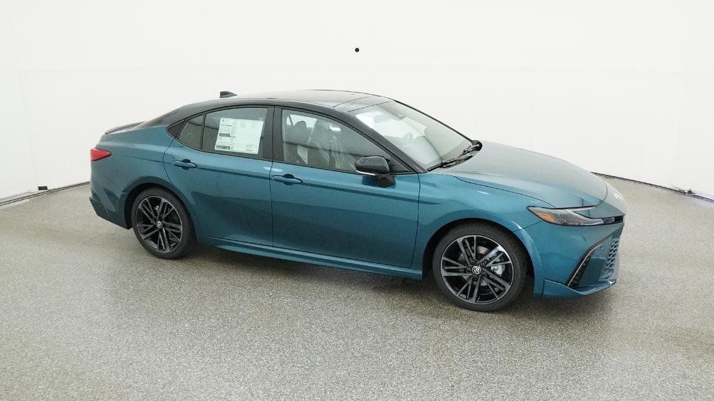 2025 Toyota Camry XSE 3