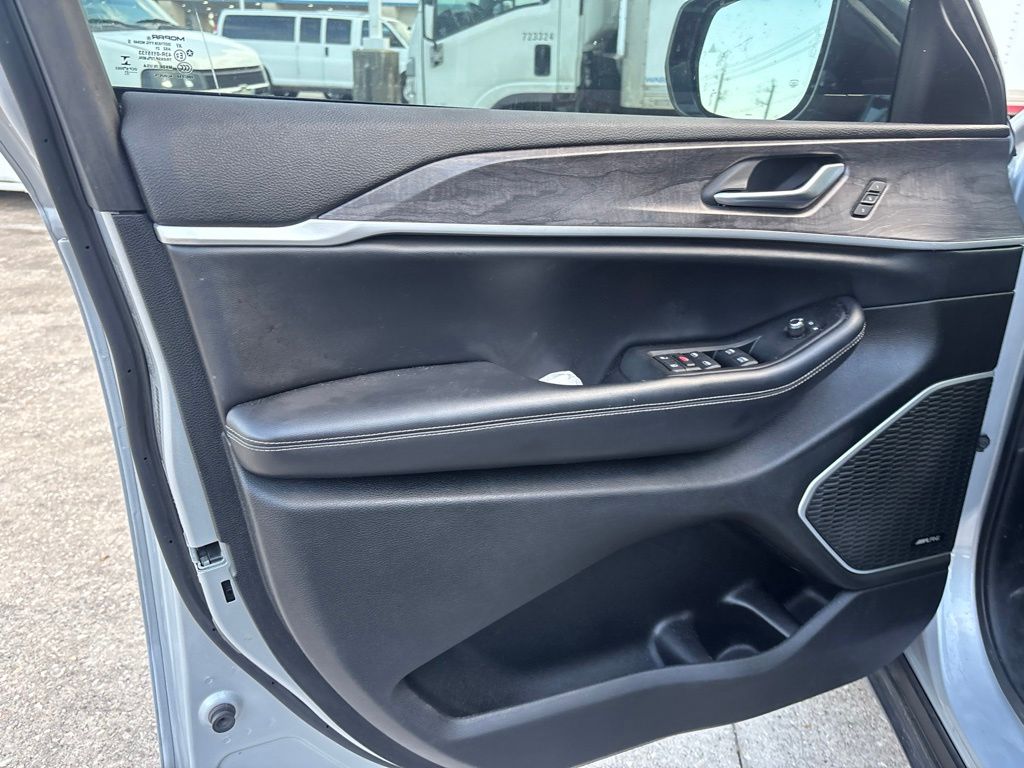 2021 Jeep Grand Cherokee L Limited Silver at Classic Elite Chevrolet Sugar Land