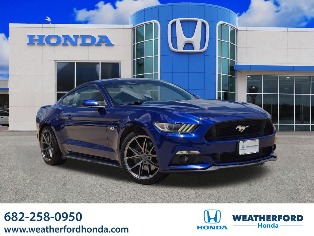 2016 Ford Mustang GT Coupe's photo