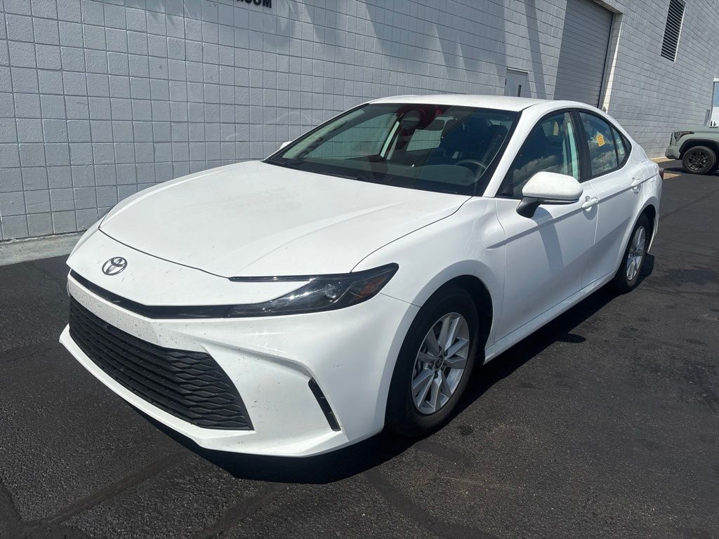 2026 Toyota Camry LE FWD
