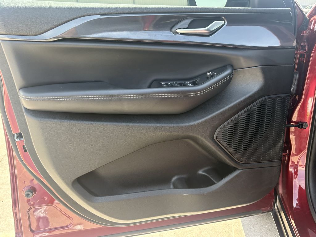 2023 Jeep Grand Cherokee L Altitude Red at Mac Haik CDJR North Houston