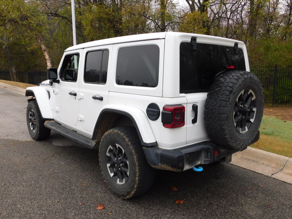 2024 Jeep Wrangler Rubicon 4xe 9