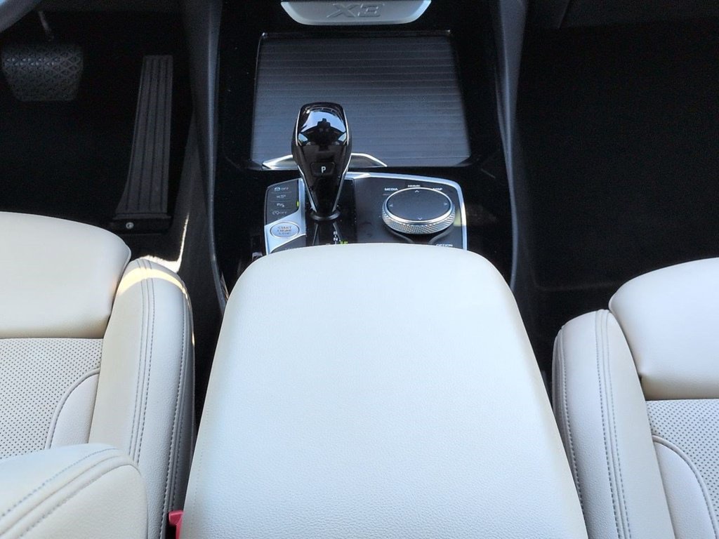 Used 2023 Blue BMW xDrive30i image 21