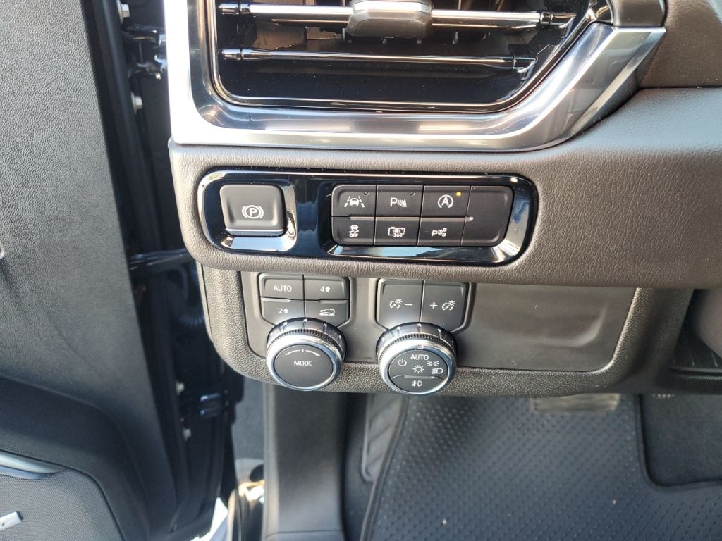 Used Car 2025 Gmc Yukon  Denali For Sale Under $80,000 In Austin, Texas