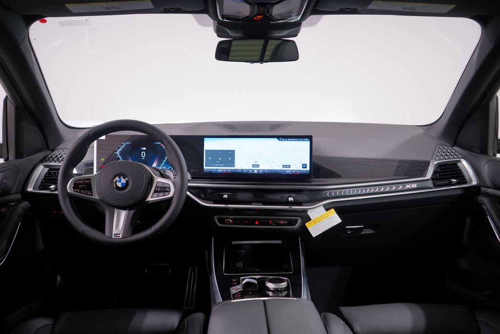 Thumbnail: 2026 BMW X5 - 10