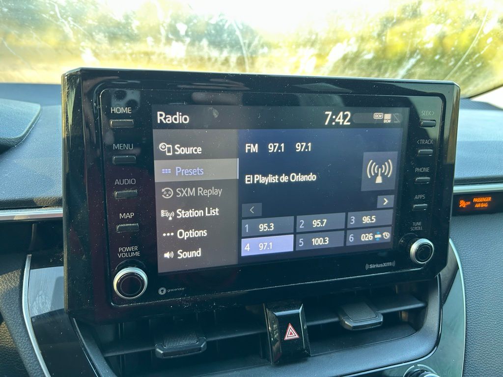 Thumbnail: 2022 Toyota Corolla - 23