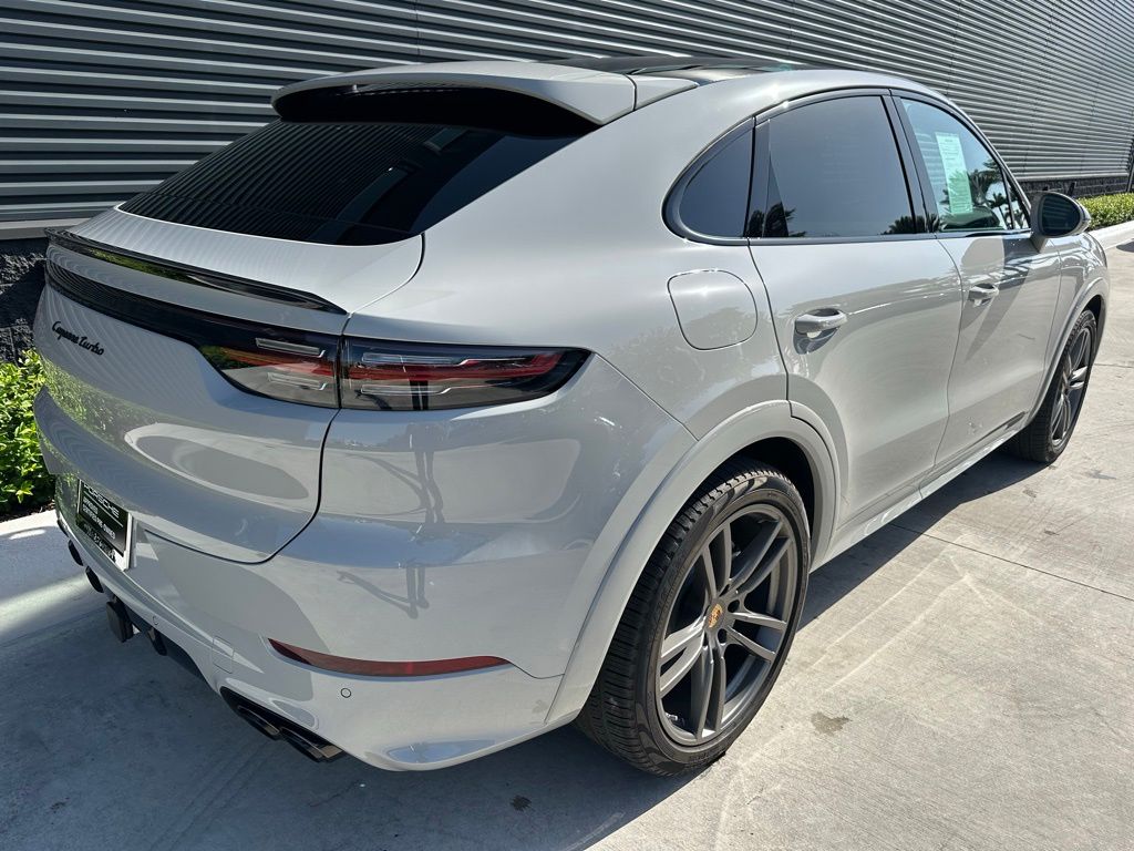 Thumbnail: 2023 Porsche  - 10