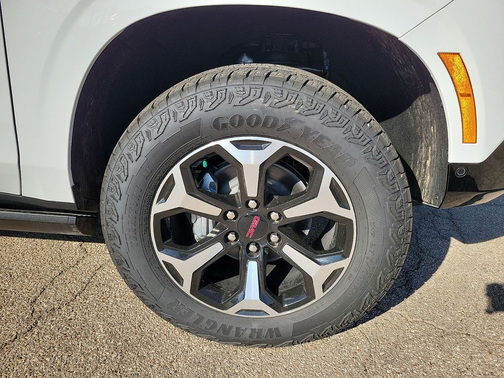 2026 GMC Yukon AT4 White at Brown Buick GMC