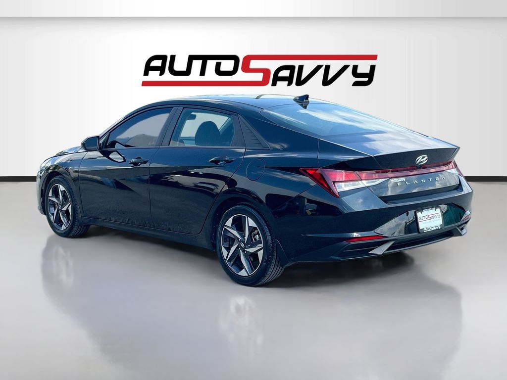 2023 Hyundai Elantra SEL Black at Monument Chevrolet