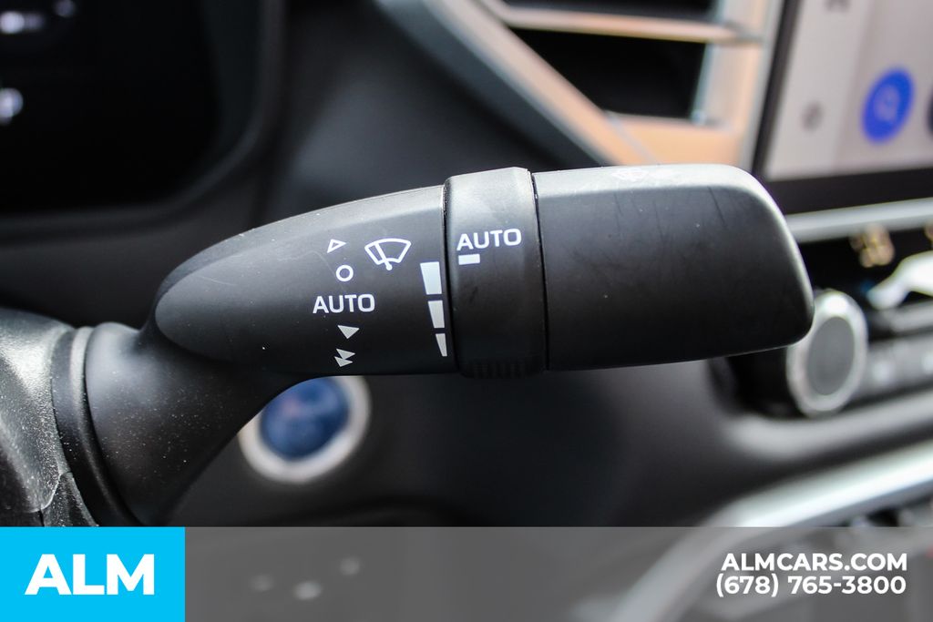 Used 2023 Black Toyota Platinum image 27